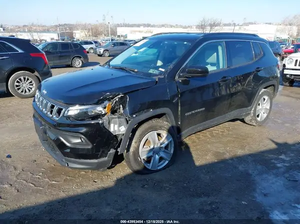 3C4NJDBB6NT165912 2022 JEEP COMPASS - Image 2