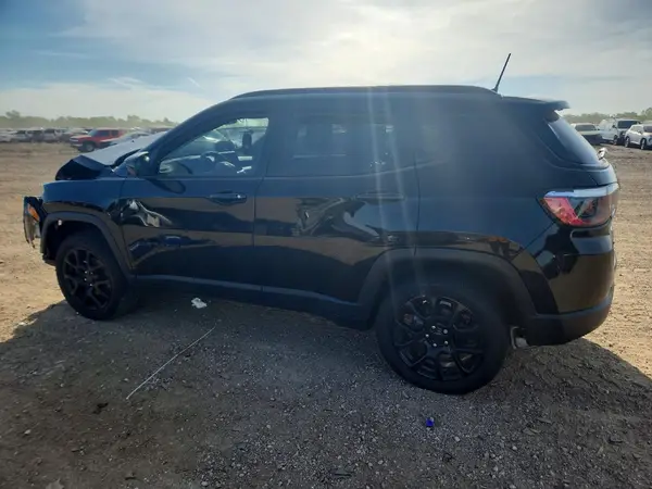 3C4NJDBB6NT166980 2022 JEEP COMPASS - Image 2