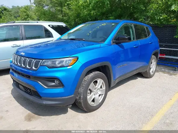 3C4NJDBB6NT175193 2022 JEEP COMPASS - Image 2