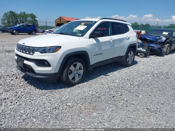3C4NJDBB6NT175579 2022 JEEP COMPASS - Image 2