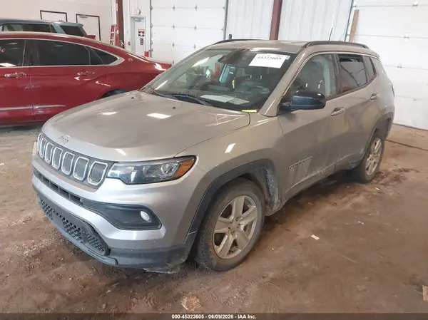 3C4NJDBB6NT181933 2022 JEEP COMPASS - Image 2