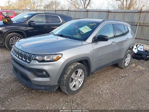 3C4NJDBB6NT203879 2022 JEEP COMPASS - Image 2