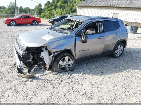 3C4NJDBB6NT207611 2022 JEEP COMPASS - Image 2