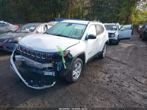 3C4NJDBB6NT230743 2022 JEEP COMPASS - Image 2