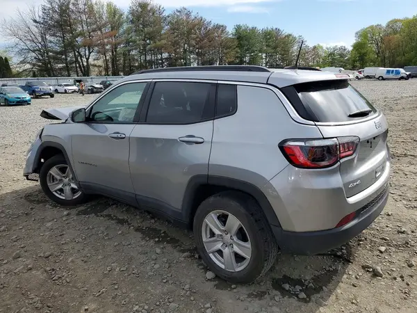 3C4NJDBB6NT233058 2022 JEEP COMPASS - Image 2