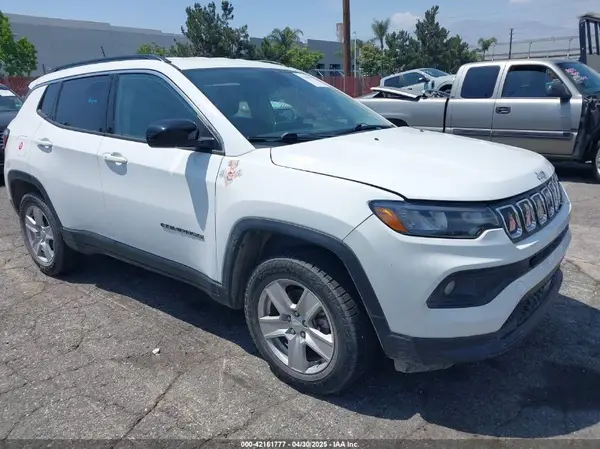 3C4NJDBB6NT235666 2022 JEEP COMPASS - Image 1