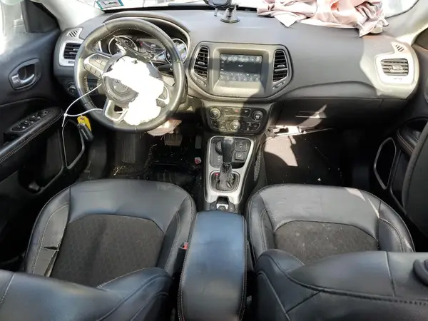 3C4NJDBB7HT627561 2017 JEEP COMPASS - Image 8