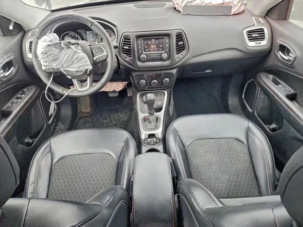 3C4NJDBB7HT665632 2017 JEEP COMPASS - Image 8