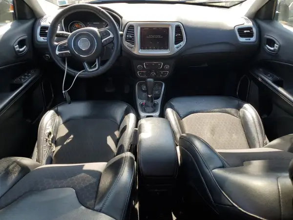 3C4NJDBB7HT672256 2017 JEEP COMPASS - Image 8