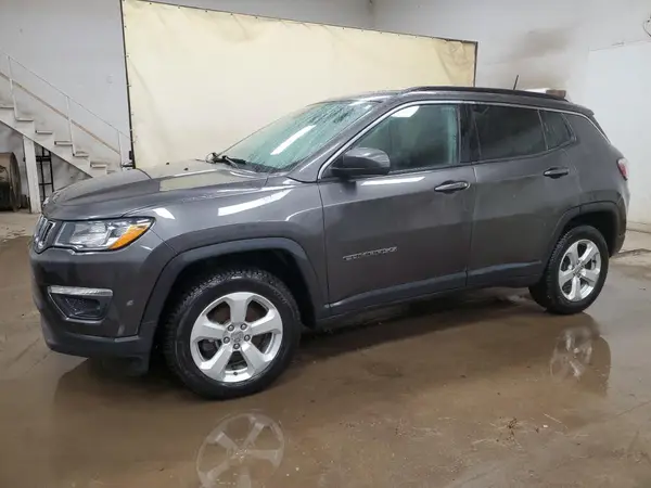 3C4NJDBB7HT692586 2017 JEEP COMPASS - Image 1