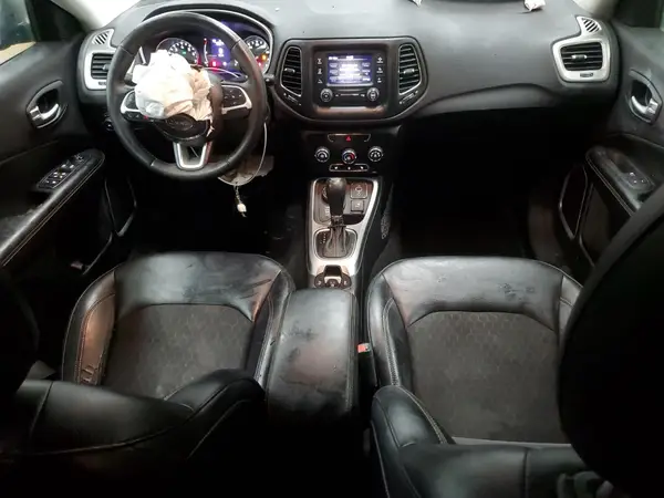 3C4NJDBB7HT692586 2017 JEEP COMPASS - Image 8