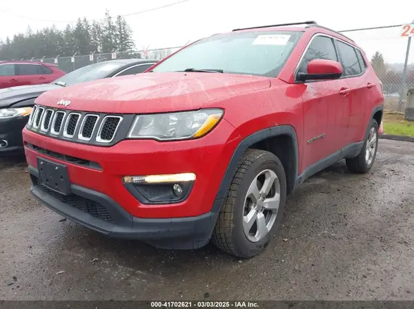 3C4NJDBB7JT100352 2018 JEEP COMPASS - Image 2