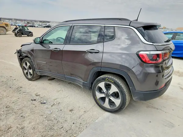 3C4NJDBB7JT104188 2018 JEEP COMPASS - Image 2
