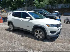 3C4NJDBB7JT114042 2018 JEEP COMPASS