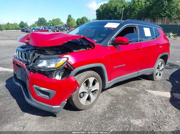 3C4NJDBB7JT131942 2018 JEEP COMPASS - Image 2