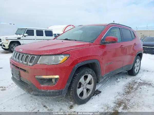 3C4NJDBB7JT145761 2018 JEEP COMPASS - Image 2