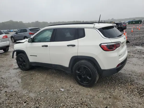 3C4NJDBB7JT147266 2018 JEEP COMPASS - Image 2