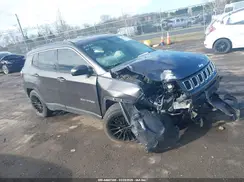 3C4NJDBB7JT150300 2018 JEEP COMPASS
