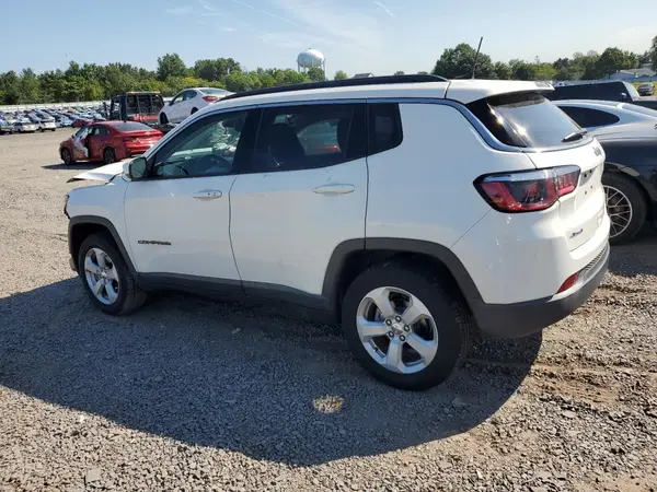 3C4NJDBB7JT153178 2018 JEEP COMPASS - Image 2