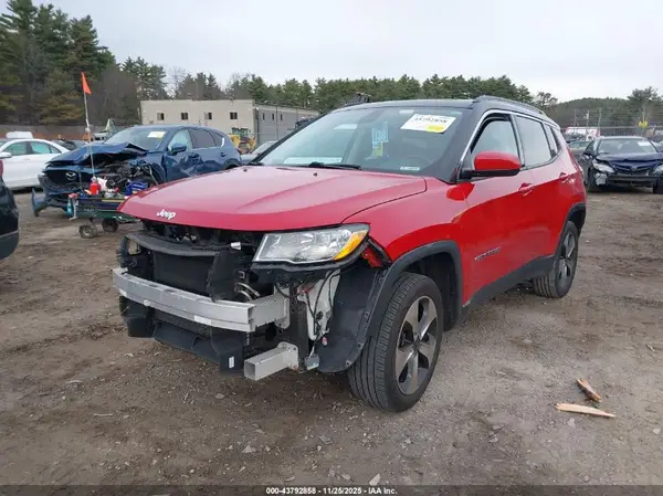 3C4NJDBB7JT176346 2018 JEEP COMPASS - Image 2