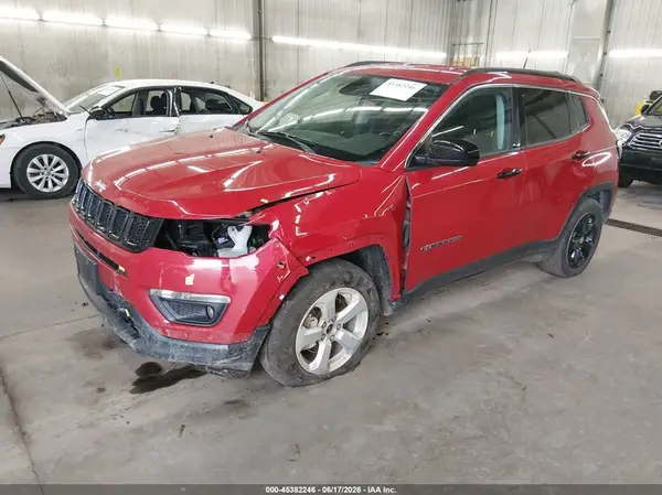 3C4NJDBB7JT177013 2018 JEEP COMPASS - Image 2