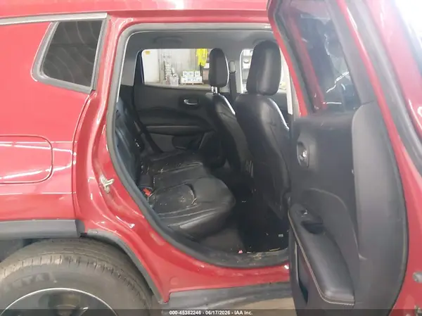 3C4NJDBB7JT177013 2018 JEEP COMPASS - Image 8
