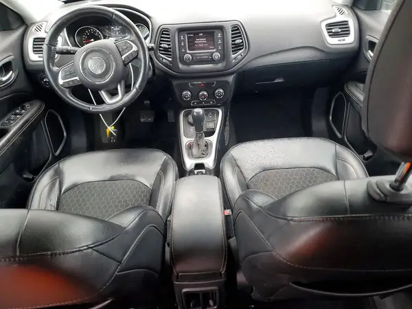3C4NJDBB7JT178887 2018 JEEP COMPASS - Image 8