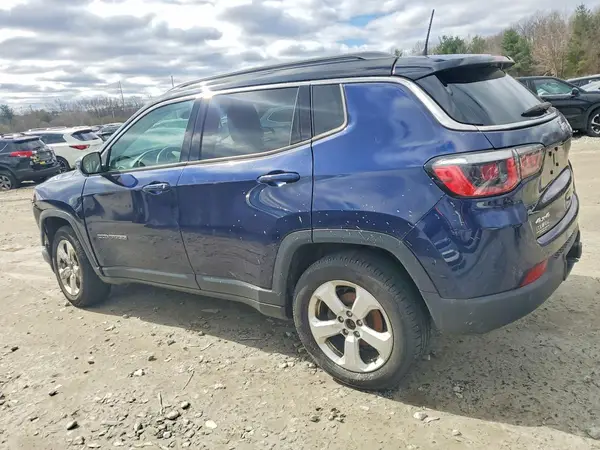 3C4NJDBB7JT179523 2018 JEEP COMPASS - Image 2