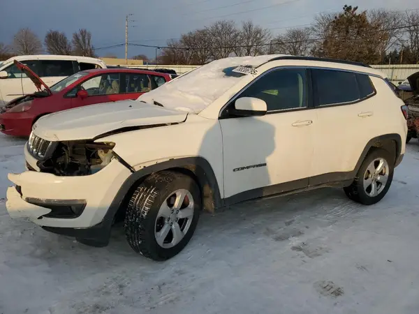 3C4NJDBB7JT185578 2018 JEEP COMPASS - Image 1
