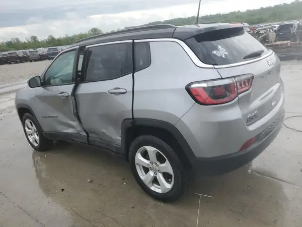 3C4NJDBB7JT192059 2018 JEEP COMPASS - Image 2