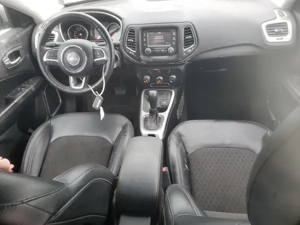 3C4NJDBB7JT192059 2018 JEEP COMPASS - Image 8