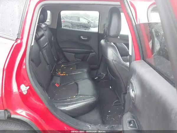3C4NJDBB7JT223343 2018 JEEP COMPASS - Image 8