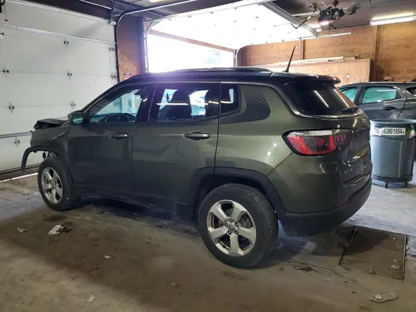 3C4NJDBB7JT255791 2018 JEEP COMPASS - Image 2