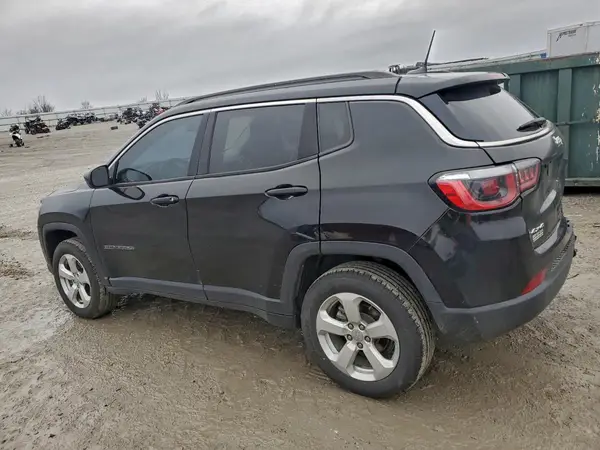3C4NJDBB7JT261610 2018 JEEP COMPASS - Image 2