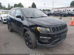 3C4NJDBB7JT298642 2018 JEEP COMPASS