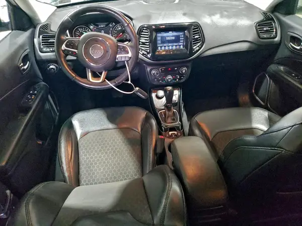 3C4NJDBB7JT299080 2018 JEEP COMPASS - Image 8