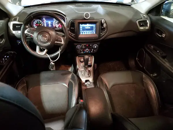 3C4NJDBB7JT320932 2018 JEEP COMPASS - Image 8