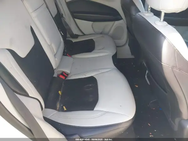 3C4NJDBB7JT325936 2018 JEEP COMPASS - Image 8