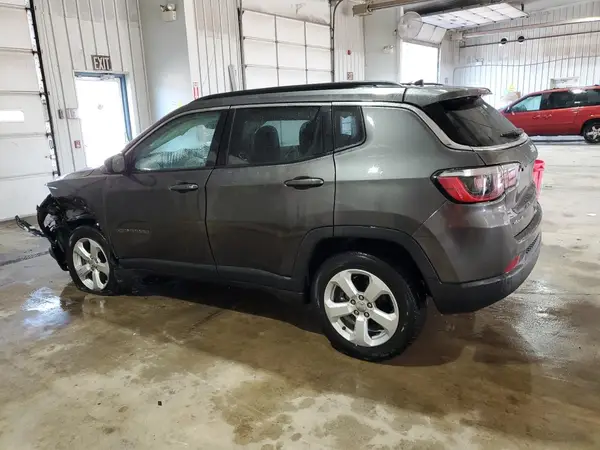 3C4NJDBB7JT332014 2018 JEEP COMPASS - Image 2
