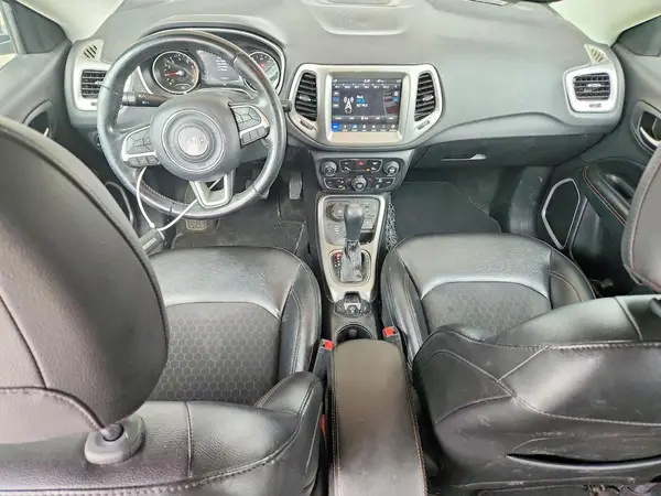 3C4NJDBB7JT333728 2018 JEEP COMPASS - Image 8