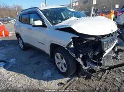 3C4NJDBB7JT336385 2018 JEEP COMPASS