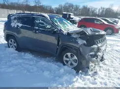 3C4NJDBB7JT345152 2018 JEEP COMPASS