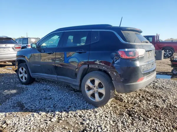 3C4NJDBB7JT349735 2018 JEEP COMPASS - Image 2