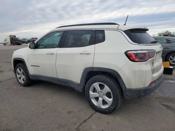 3C4NJDBB7JT354871 2018 JEEP COMPASS - Image 2