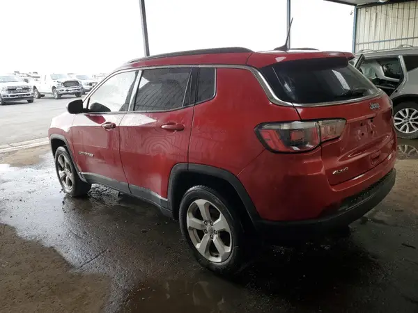 3C4NJDBB7JT356801 2018 JEEP COMPASS - Image 2