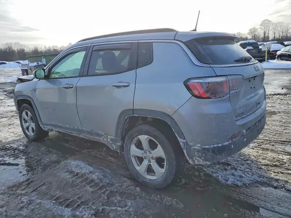 3C4NJDBB7JT360914 2018 JEEP COMPASS - Image 2