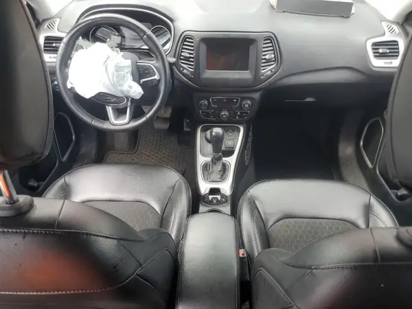 3C4NJDBB7JT361108 2018 JEEP COMPASS - Image 8