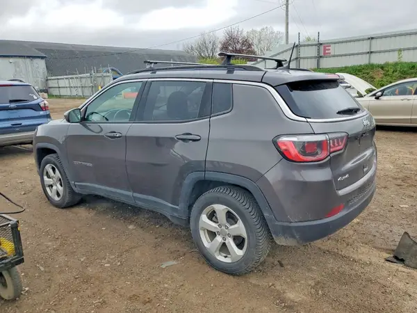 3C4NJDBB7JT392455 2018 JEEP COMPASS - Image 2