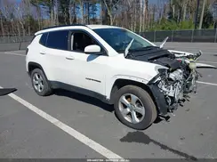 3C4NJDBB7JT393010 2018 JEEP COMPASS