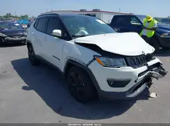 3C4NJDBB7JT394318 2018 JEEP COMPASS